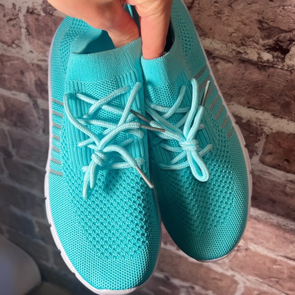 womens 7.5 - running shoes - Picture 5 of 5